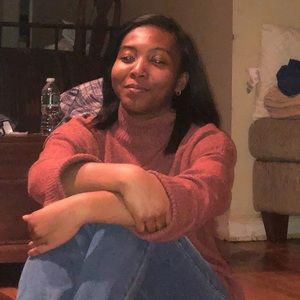 Meet your Posher, Mia